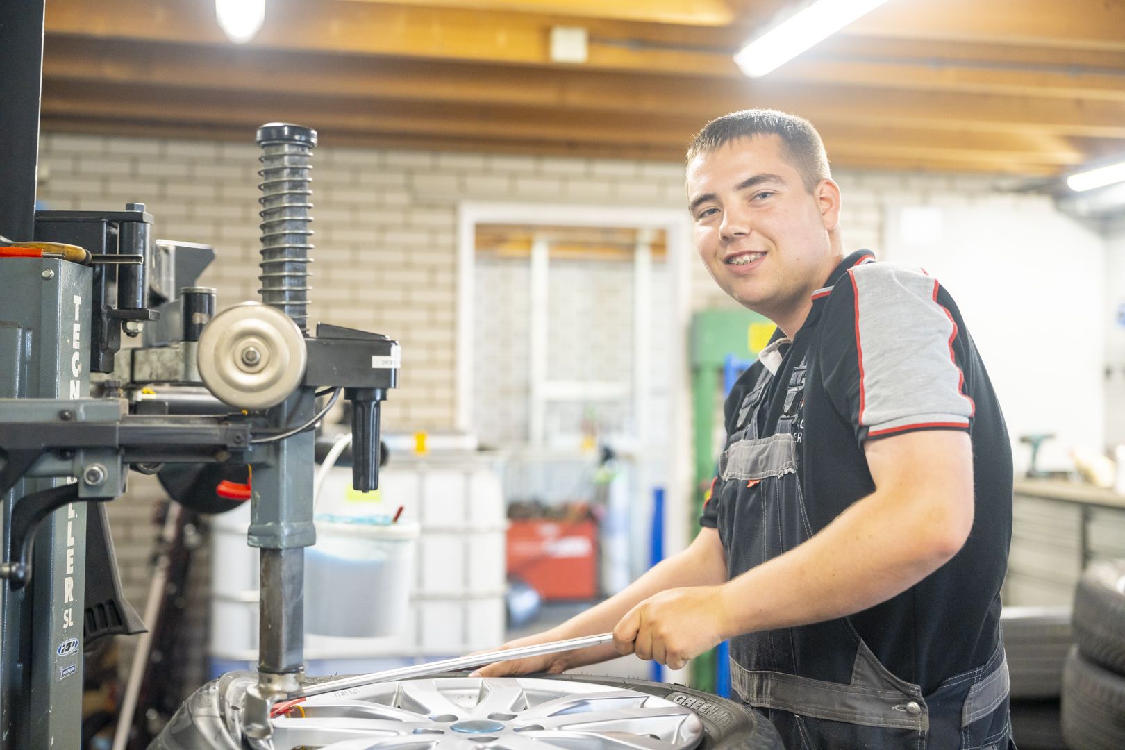 Autodeboer-bandenservice